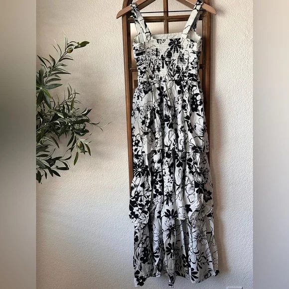 Abercrombie & Fitch Black White Floral Tiered Maxi Dress Size S - Picture 2 of 8
